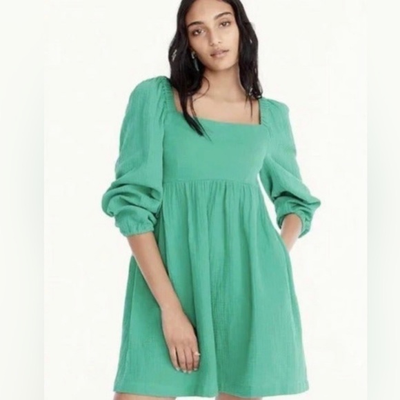 J. Crew Dresses & Skirts - J. Crew Smocked Puff Sleeve Dress with Pockets